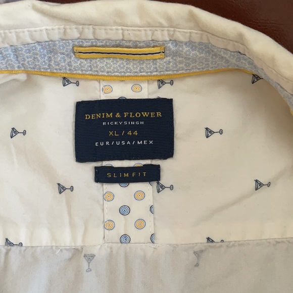 Button down - Picture 4 of 4